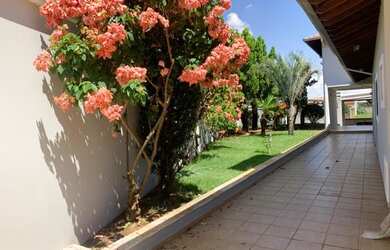 Imagem 8: Casa Alto Paraiso linda. Piscina, Churrasqueira, 400m² de Áreae5 Vagas...