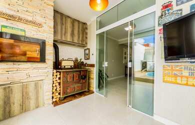 Imagem 7: CASA NO BAIRRO FAZENDA. Piscina, Churrasqueira, 132m² de Áreae2 Vagas...