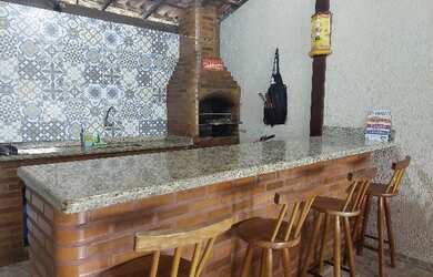 Imagem: A casa em condomínio possui 2 Dormitórios, 2 Banheiros, 2