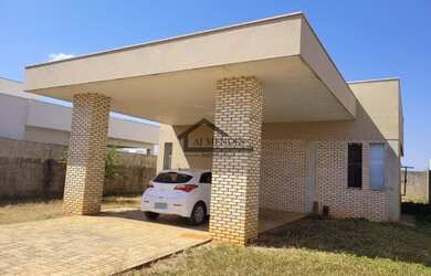 Imagem: A casa em condomínio possui 3 Dormitórios, 3 Banheiros, 2