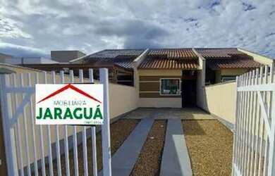 Imagem: A casa possui 2 Dormitórios, 1 Banheiro, 3 Vagas na garagem