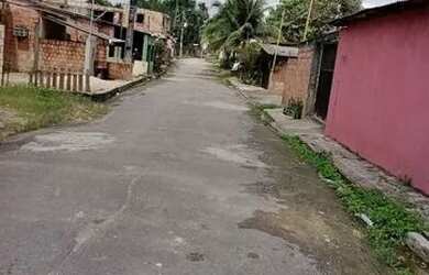 Imagem: A casa possui 1 Dormitório, 1 Banheiro, 2 Vagas na garagem