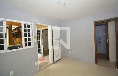 Imagem: A casa possui 2 Dormitórios, 1 Banheiro, 60m² de Área e