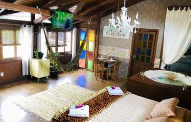 Imagem: O apartamento possui 3 Dormitórios, 2 Banheiros, 3 Vagas na