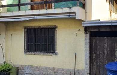 Imagem: A casa possui 2 Dormitórios, 2 Banheiros, 1 Vaga na garagem