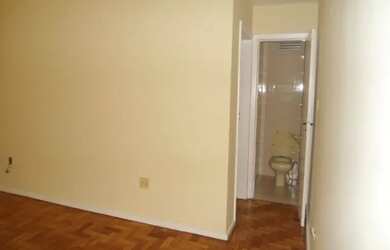 Imagem 3: Copacabana, ótimo 2 quartos com dependência - Siqueira Campos