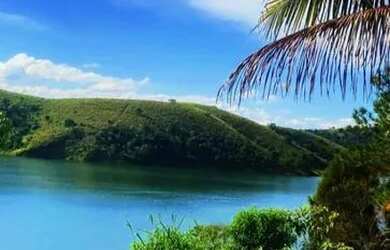 Imagem: O terreno à venda possui e está localizado em Vila Santista