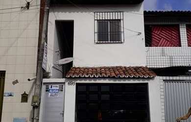 Imagem: A casa possui 3 Dormitórios, 1 Banheiro, 71m² de Área e