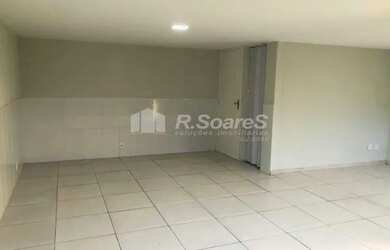 Imagem: A casa possui 2 Dormitórios, 2 Banheiros, 1 Vaga na garagem