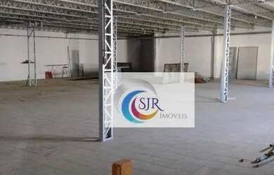 Imagem: O depósito possui 2 Vagas na garagem, 1.200m² de Área e