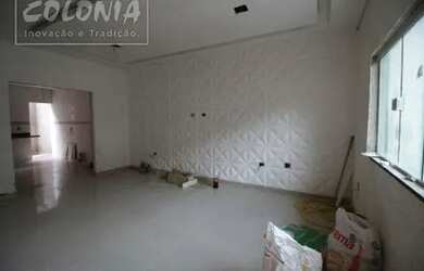 Imagem: A casa possui 3 Dormitórios, 3 Banheiros, 2 Vagas na garagem