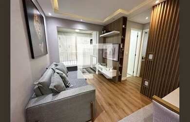 Imagem: O apartamento possui 2 Dormitórios, 1 Banheiro, 1 Vaga na garagem