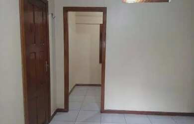 Imagem: A casa possui 2 Dormitórios, 2 Banheiros, 1 Vaga na garagem