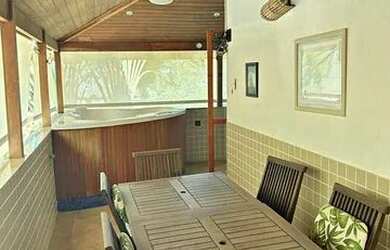 Imagem: A casa em condomínio possui 2 Dormitórios, 3 Banheiros, 90m²