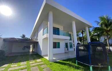 Imagem: A casa em condomínio possui 4 Dormitórios, 5 Banheiros, 4