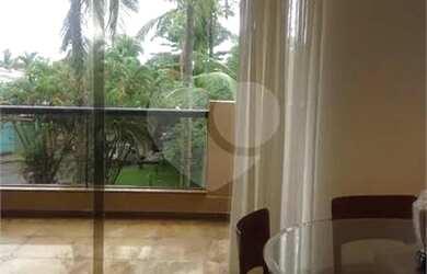 Imagem 3: Excelente apto duplex mobiliado na Praia da Enseada/Guarujá