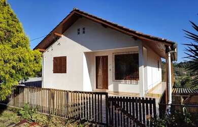 Imagem: A casa possui 2 Dormitórios, 1 Banheiro, 60m² de Área e