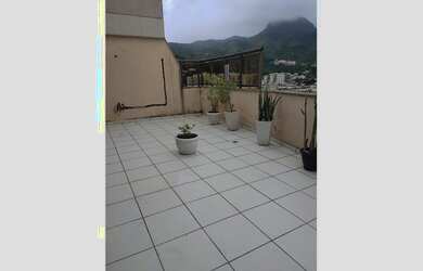 Imagem: O apartamento na cobertura possui 3 Dormitórios, 4 Banheiros