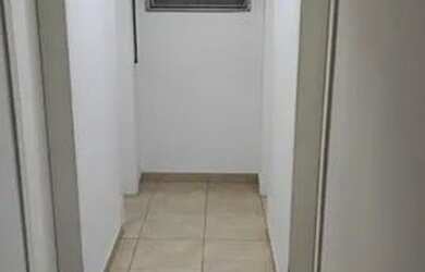 Imagem: A casa possui 2 Dormitórios, 2 Banheiros, 1 Vaga na garagem