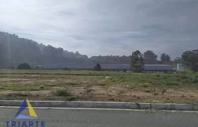 Imagem: O terreno possui 3000m² de Área e está localizado em Parque