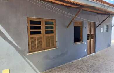 Imagem 4: Casa Em Itapuã Aluguel. 2 Vagas na garageme2 Dormitórios