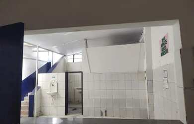 Imagem: A casa possui 5 Dormitórios, 5 Banheiros, 2 Vagas na garagem