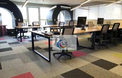 Imagem: O depósito possui 5 Vagas na garagem, 464m² de Área e está