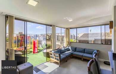 Imagem: O apartamento na cobertura possui 3 Dormitórios, 2 Banheiros