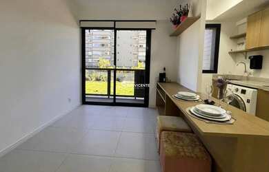 Imagem: O apartamento possui 1 Dormitório, 2 Banheiros, 1 Vaga na garagem