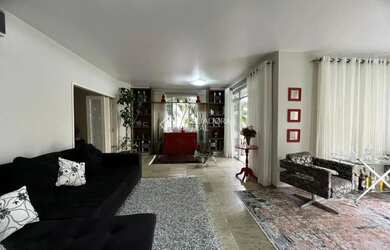 Imagem: O apartamento possui 4 Dormitórios, 5 Banheiros, 3 Vagas na