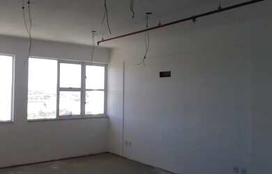 Imagem: O depósito possui 1 Vaga na garagem, 36m² de Área e está