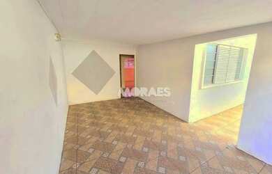 Imagem: A casa possui 3 Dormitórios, 2 Banheiros, 1 Vaga na garagem