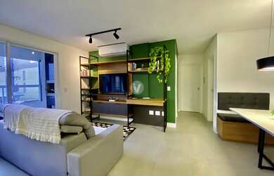 Imagem 2: Apartamento com móveis planejados à vendam de 2 dormitórios, bairro...