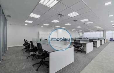 Imagem: O depósito possui 5 Vagas na garagem, 562m² de Área e está