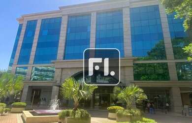 Imagem: O depósito possui 5 Vagas na garagem, 1.500m² de Área e