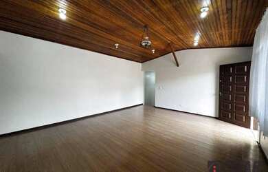 Imagem 9: Casa com 3 dormitórios para alugar, 200 m² por R$ 2.500/mês - Bairro...