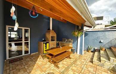 Imagem 13: Sobrado para venda tem 180 metros quadrados com 3 quartos