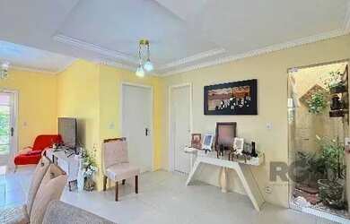 Imagem 12: Casa em Porto Alegre, no bairro Hípica, com 2 dormitório s , e 2 banheiros,...