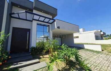 Imagem: A casa em condomínio possui 3 Dormitórios, 1 Banheiro, 2 Vagas