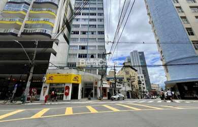 Imagem: O apartamento possui 1 Dormitório, 1 Banheiro, 31m² de Área