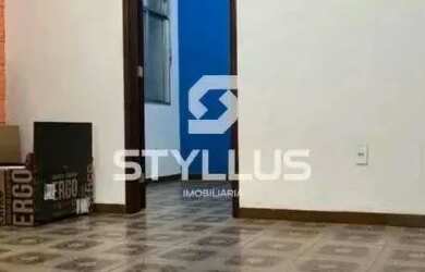 Imagem: A casa possui 3 Dormitórios, 1 Banheiro, 1 Vaga na garagem