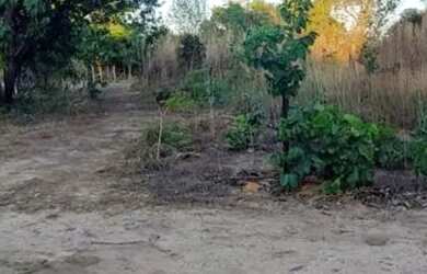 Imagem: O terreno possui 500m² de Área e está localizado em Loteamento