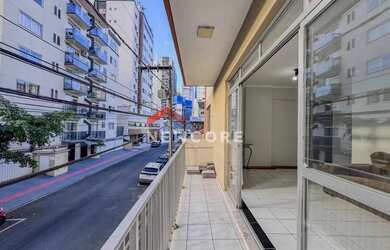 Imagem: O apartamento possui 3 Dormitórios, 2 Banheiros, 1 Vaga na