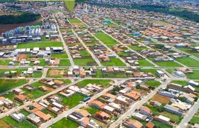 Imagem: O terreno possui 200m² de Área e está localizado em Senador