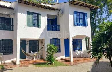 Imagem: A casa possui 2 Dormitórios, 3 Banheiros, 1 Vaga na garagem