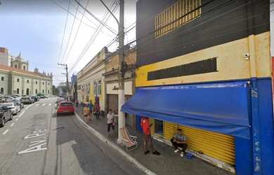 Imagem: O depósito possui 560m² de Área e está localizado em Penha