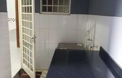 Imagem 13: Vendo casa na Leste