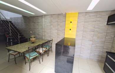 Imagem 12: Casa Sobrado no Anexo para venda possui 201 metros quadrados 4 quartos...