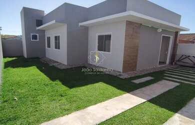 Imagem: A casa possui 3 Dormitórios, 1 Banheiro, 3 Vagas na garagem