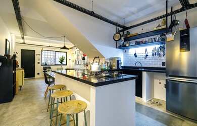 Imagem: A casa em condomínio possui 2 Dormitórios, 3 Banheiros, 1